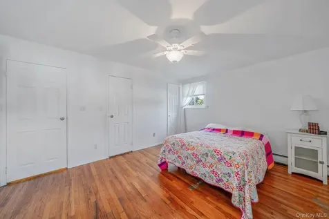 4007 Clark Street Seaford NY 11783