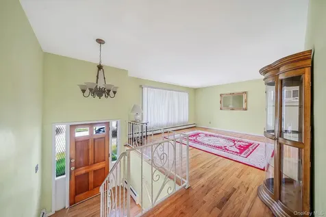 4007 Clark Street Seaford NY 11783