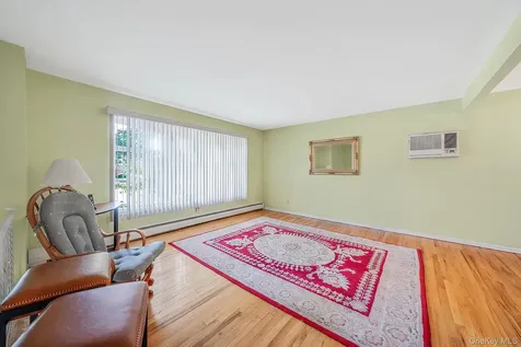 4007 Clark Street Seaford NY 11783