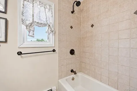 26 Cedar Street Farmingdale NY 11735