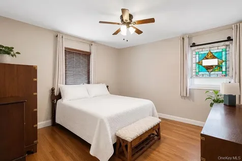 26 Cedar Street Farmingdale NY 11735