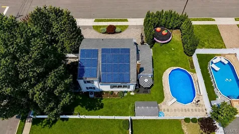 26 Cedar Street Farmingdale NY 11735