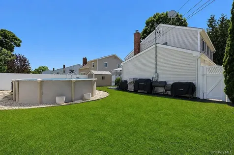26 Cedar Street Farmingdale NY 11735