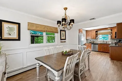 26 Cedar Street Farmingdale NY 11735