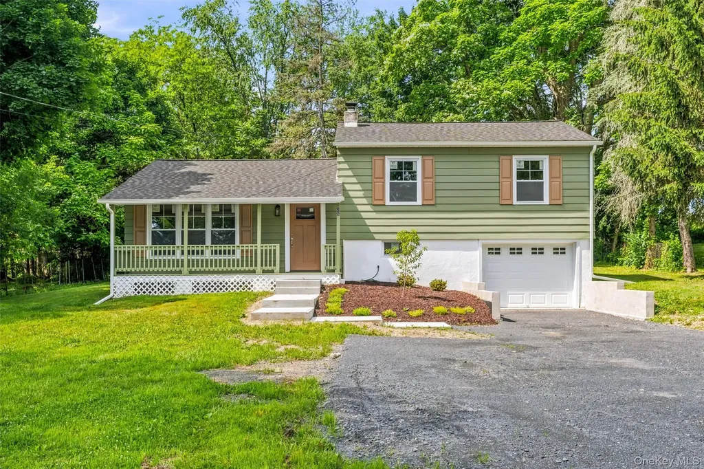 25 Ferrara Drive Middletown NY 10941