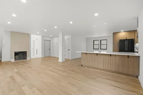 29 Garfield Place Roslyn Heights NY 11577