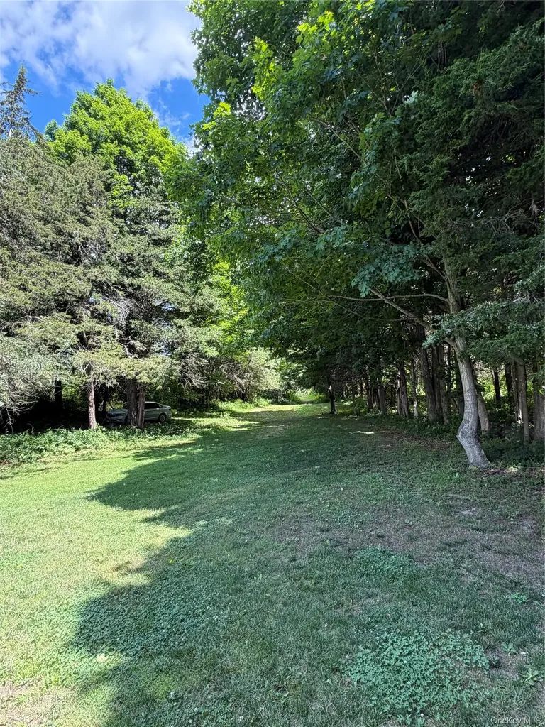 RT-199 Pine Plains NY 12567