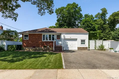 54 Oak Street Farmingdale NY 11735