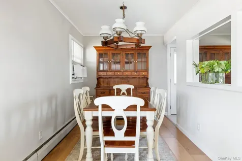 54 Oak Street Farmingdale NY 11735