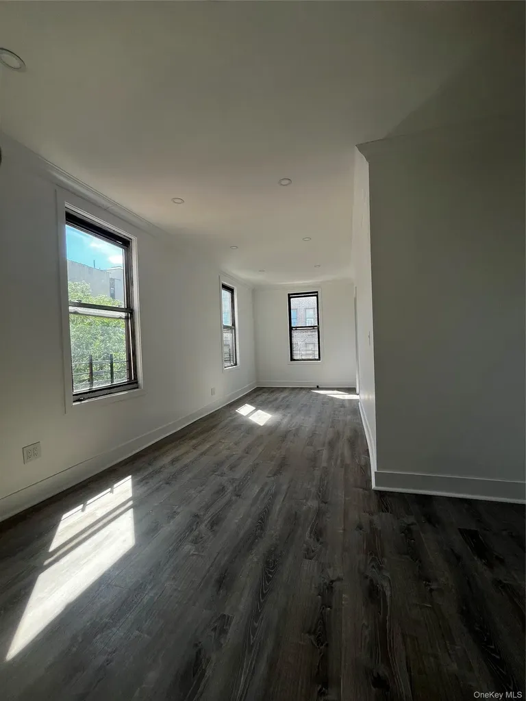 3294 Hull Avenue Bronx NY 10467