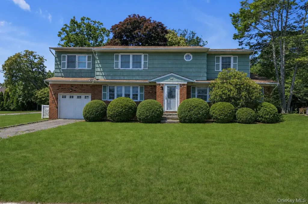 16 22nd Street Jericho NY 11753