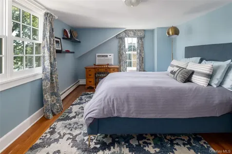 87 Hix Avenue Rye NY 10580