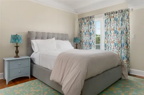 87 Hix Avenue Rye NY 10580