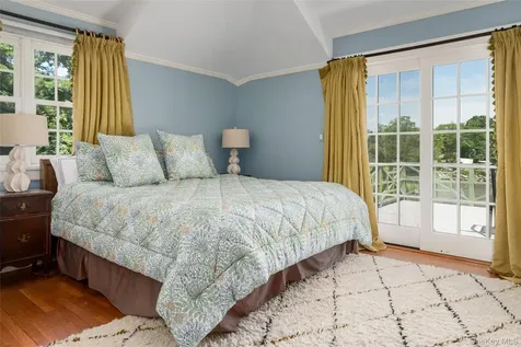 87 Hix Avenue Rye NY 10580