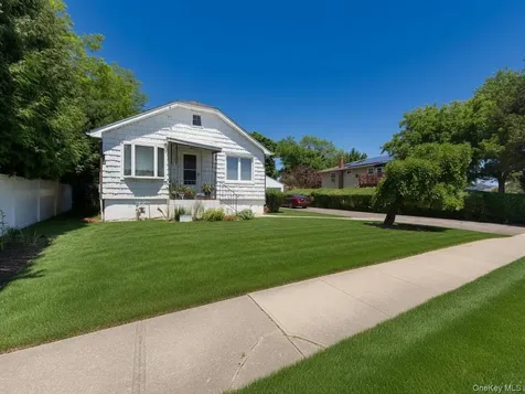 1 Trebor Road Massapequa NY 11758