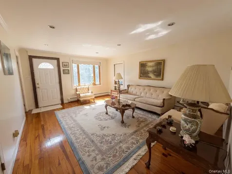 1 Trebor Road Massapequa NY 11758
