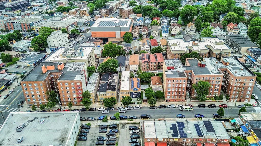 721 E 242nd Street Bronx NY 10470
