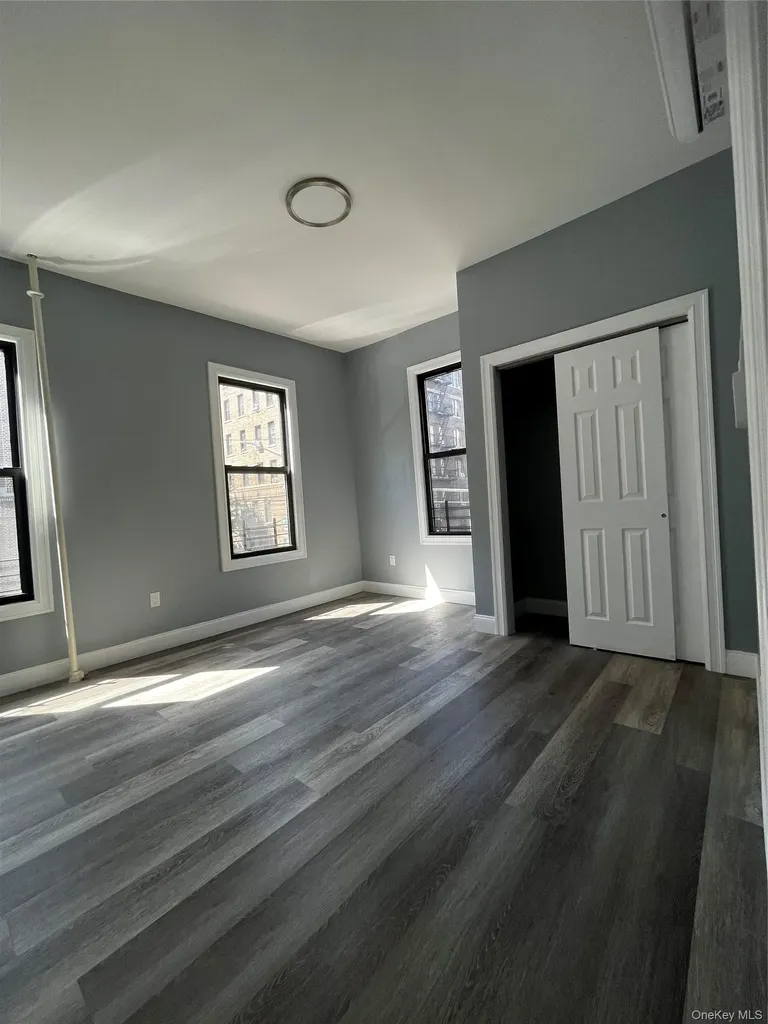 3294 Hull Avenue Bronx NY 10467