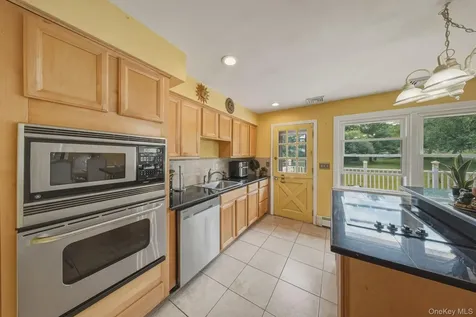 4 Hunt Drive Call Listing Agent NY 10921