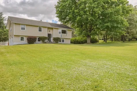 4 Hunt Drive Call Listing Agent NY 10921