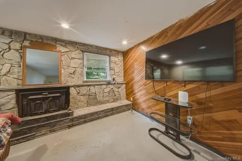 4 Hunt Drive Call Listing Agent NY 10921