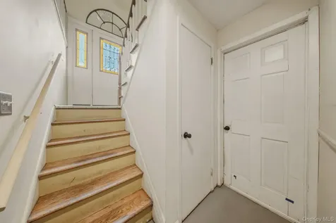 4 Hunt Drive Call Listing Agent NY 10921
