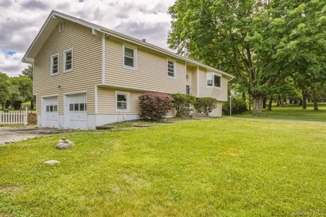 4 Hunt Drive Call Listing Agent NY 10921