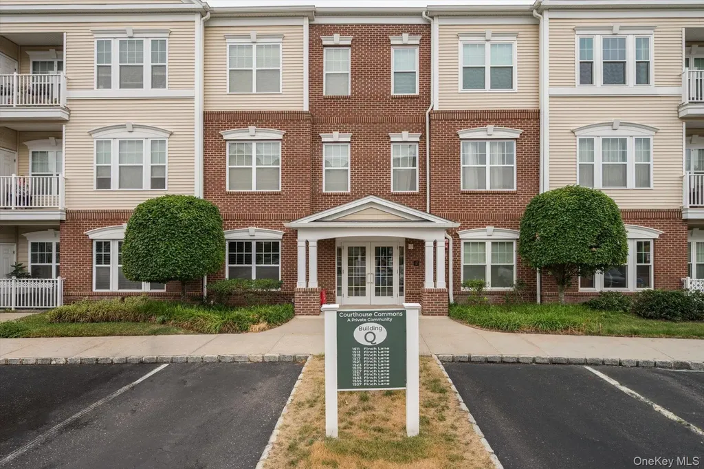 1525 Building Q Finch Lane Central Islip NY 11722