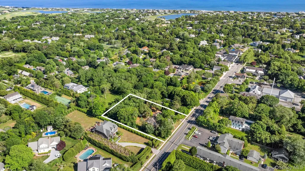 108 Jessup Avenue Quogue NY 11959