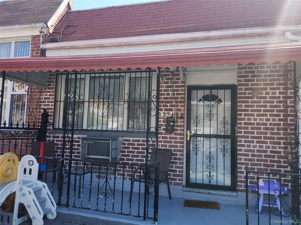 3324 Gunther Avenue Bronx NY 10469