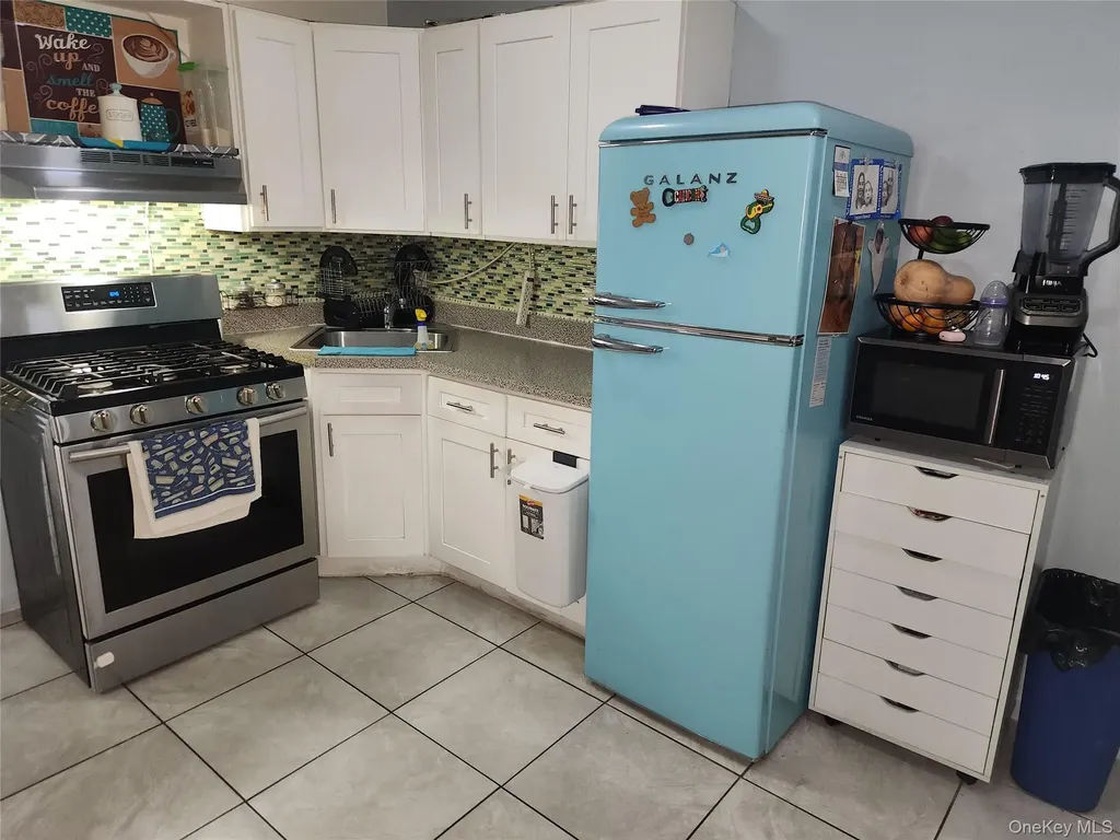 3324 Gunther Avenue Bronx NY 10469