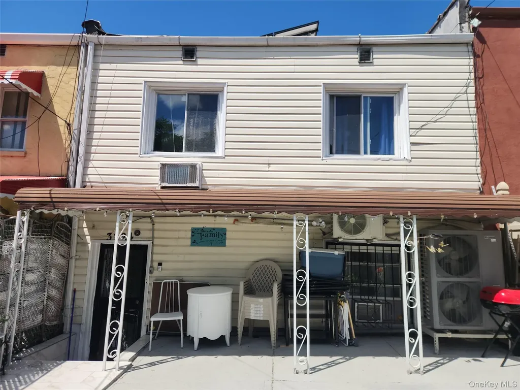 3324 Gunther Avenue Bronx NY 10469