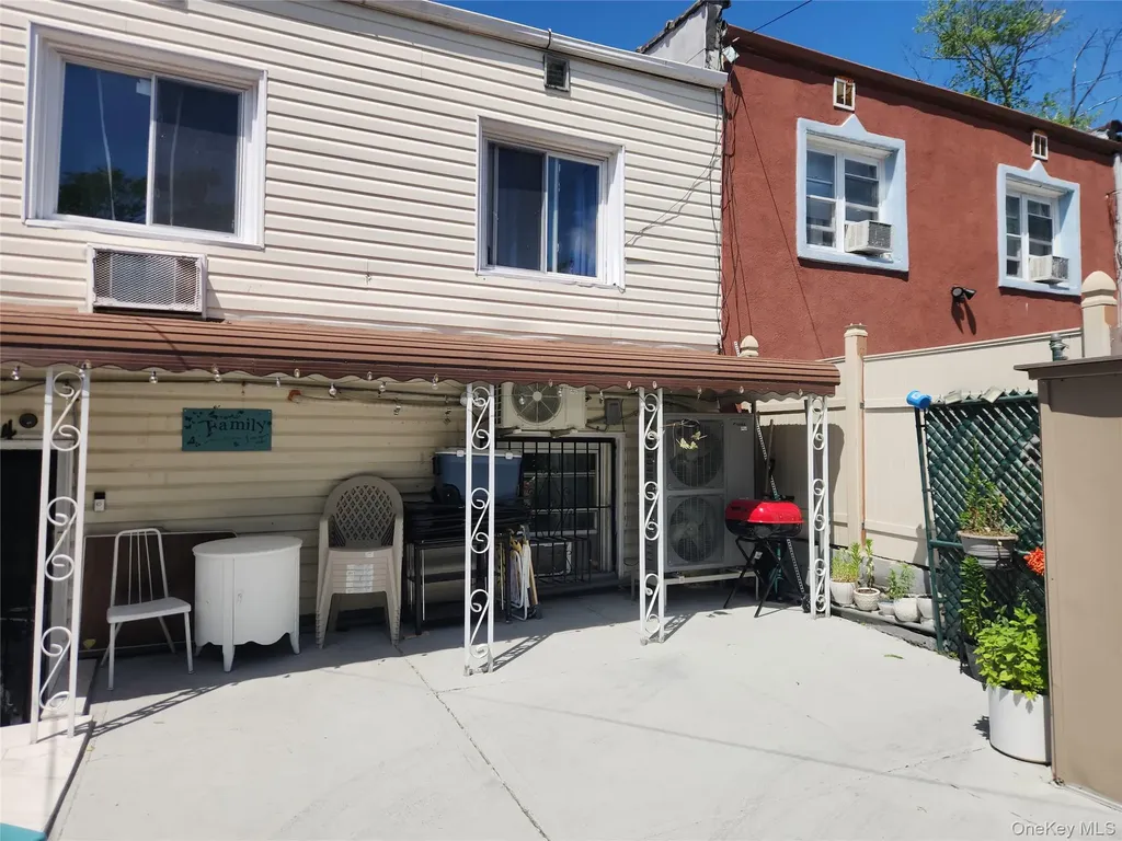3324 Gunther Avenue Bronx NY 10469