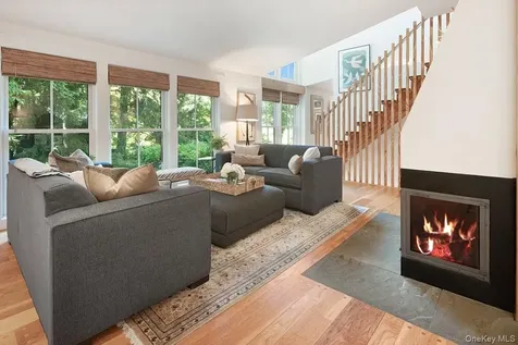 1821 Spring Valley Road Ossining NY 10562