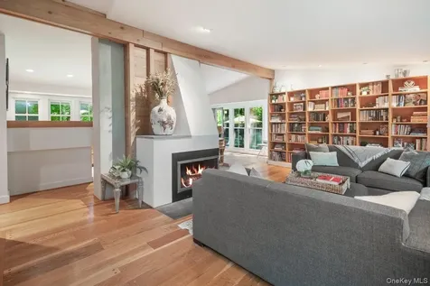 1821 Spring Valley Road Ossining NY 10562