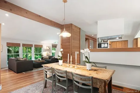 1821 Spring Valley Road Ossining NY 10562