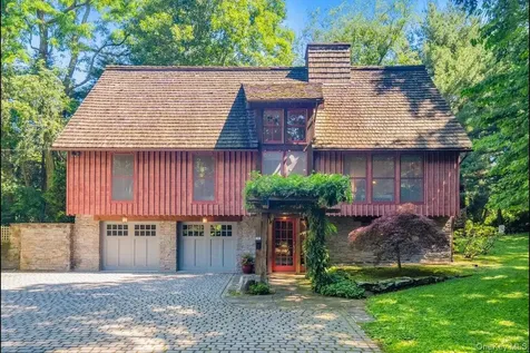 1821 Spring Valley Road Ossining NY 10562