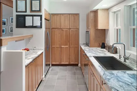 1821 Spring Valley Road Ossining NY 10562