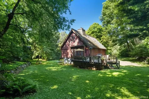 1821 Spring Valley Road Ossining NY 10562