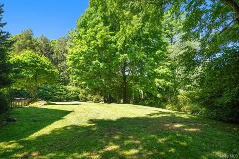 1821 Spring Valley Road Ossining NY 10562