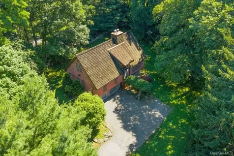 1821 Spring Valley Road Ossining NY 10562