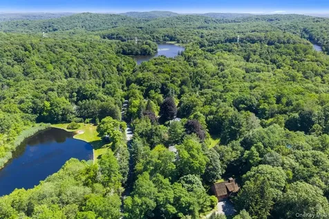 1821 Spring Valley Road Ossining NY 10562