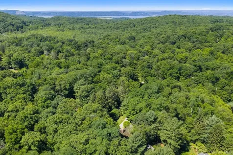 1821 Spring Valley Road Ossining NY 10562