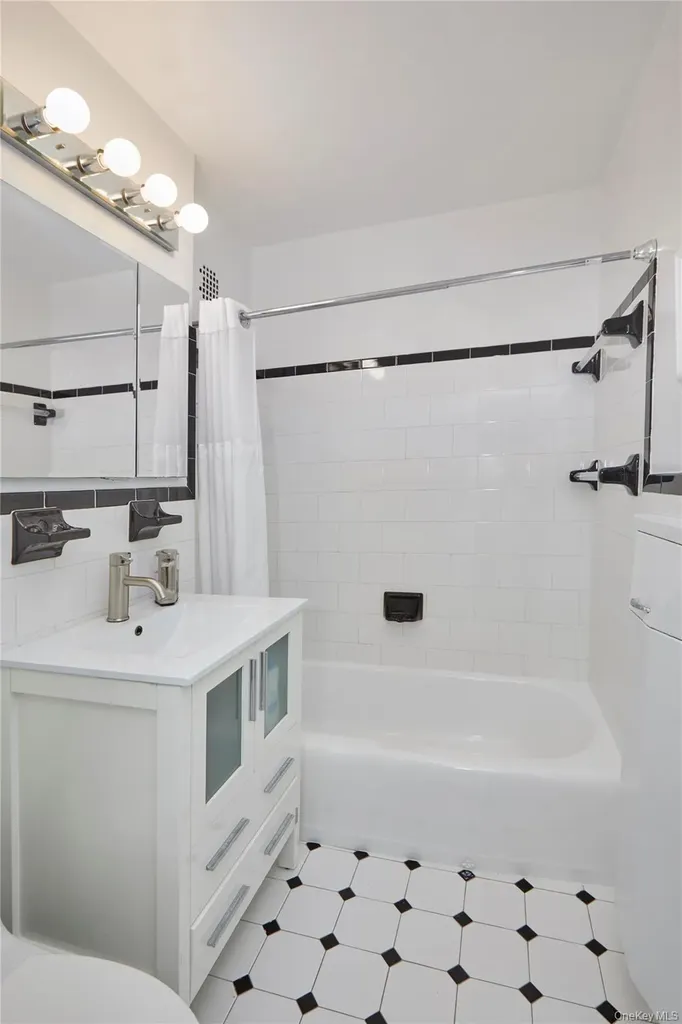 5900 Arlington Avenue Bronx NY 10471