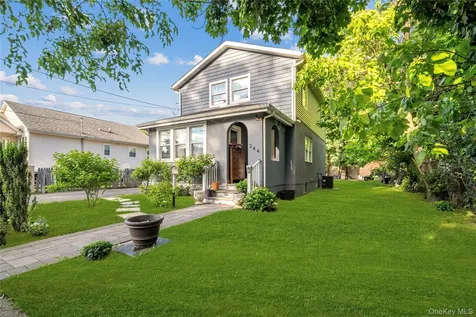 244 Sheridan Street Westbury NY 11590