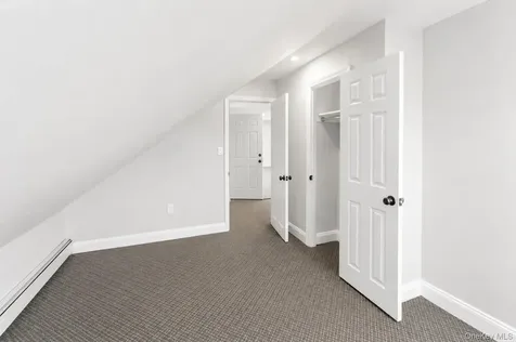 21704 135th Avenue Springfield Gardens NY 11413