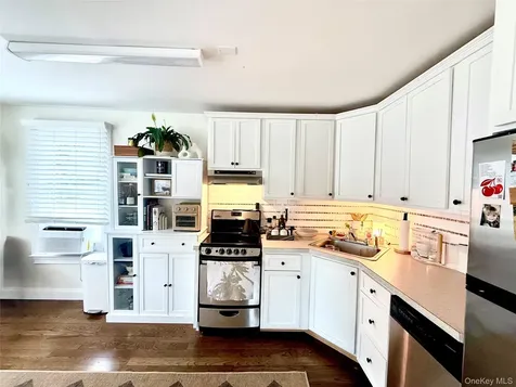 9 Oyster Bay Road Locust Valley NY 11560