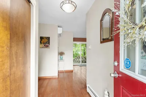 37 S Plank Road Westtown NY 10998