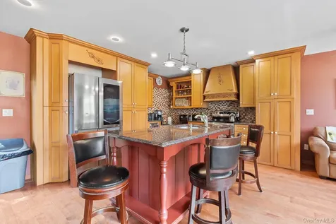 37 S Plank Road Westtown NY 10998