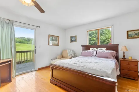 37 S Plank Road Westtown NY 10998